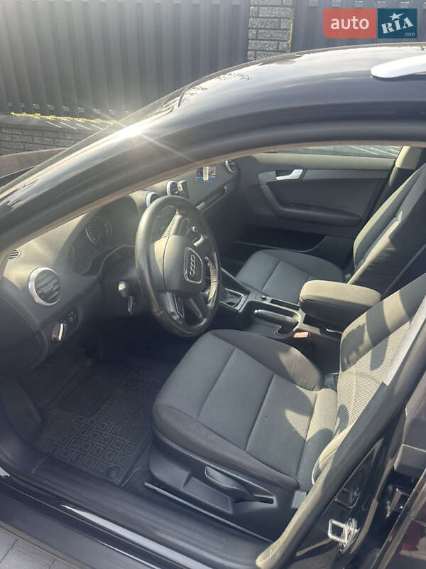 Хэтчбек Audi A3 2010 в Луцке