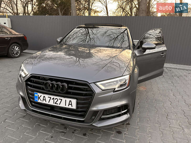 Седан Audi A3 2017 в 
