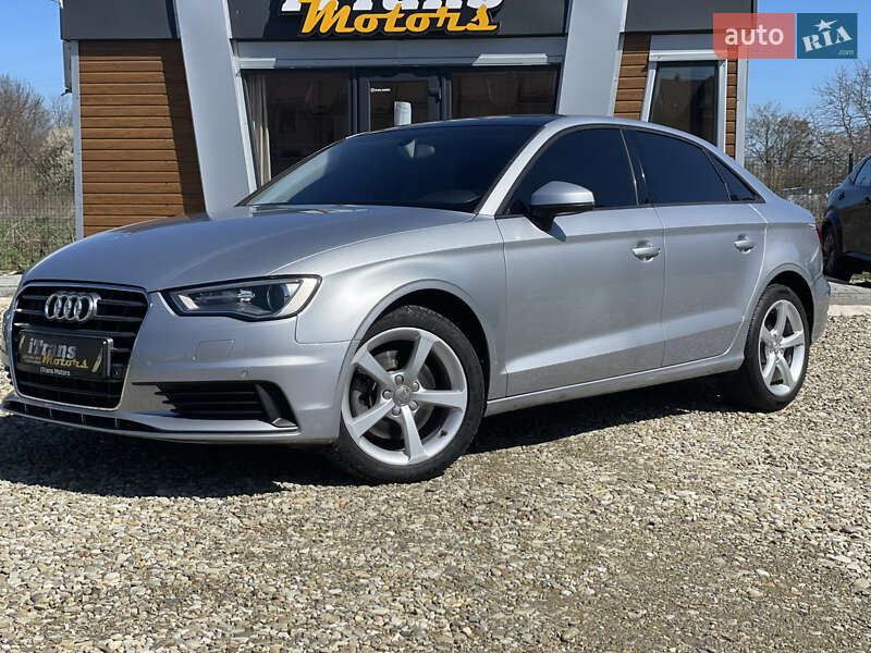 Седан Audi A3 2016 в Стрые