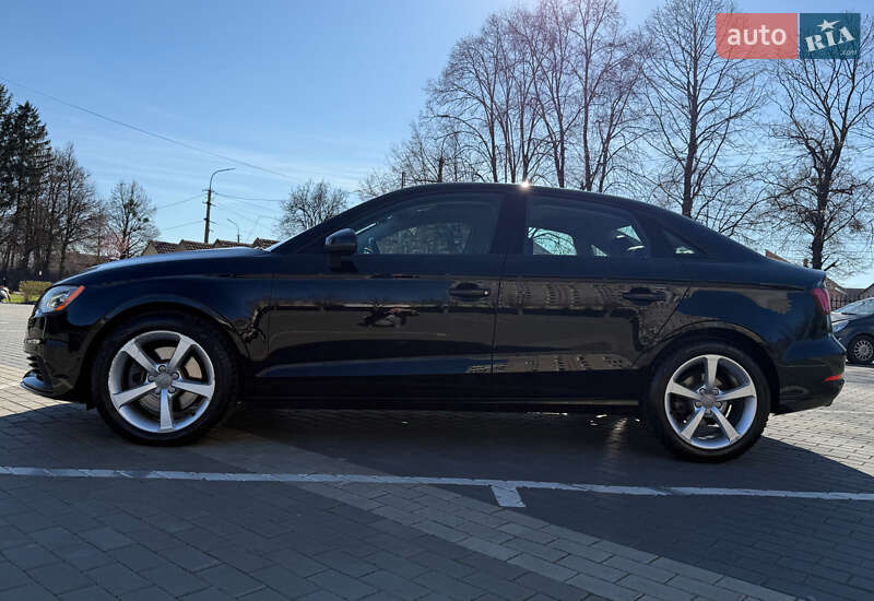 Седан Audi A3 2014 в Луцке