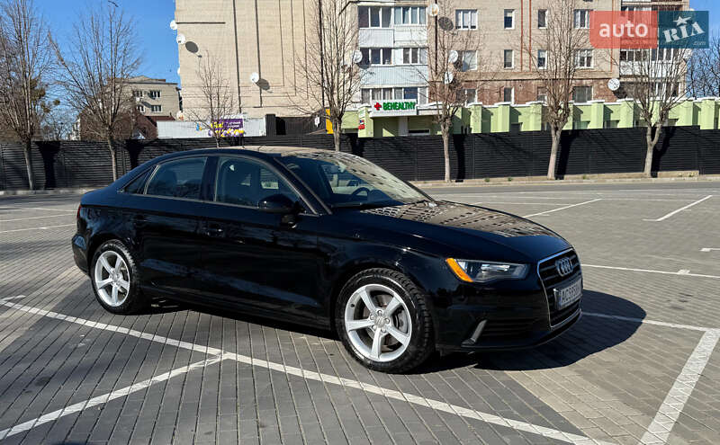 Седан Audi A3 2014 в Луцке