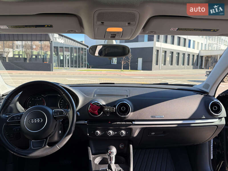 Седан Audi A3 2014 в Луцке