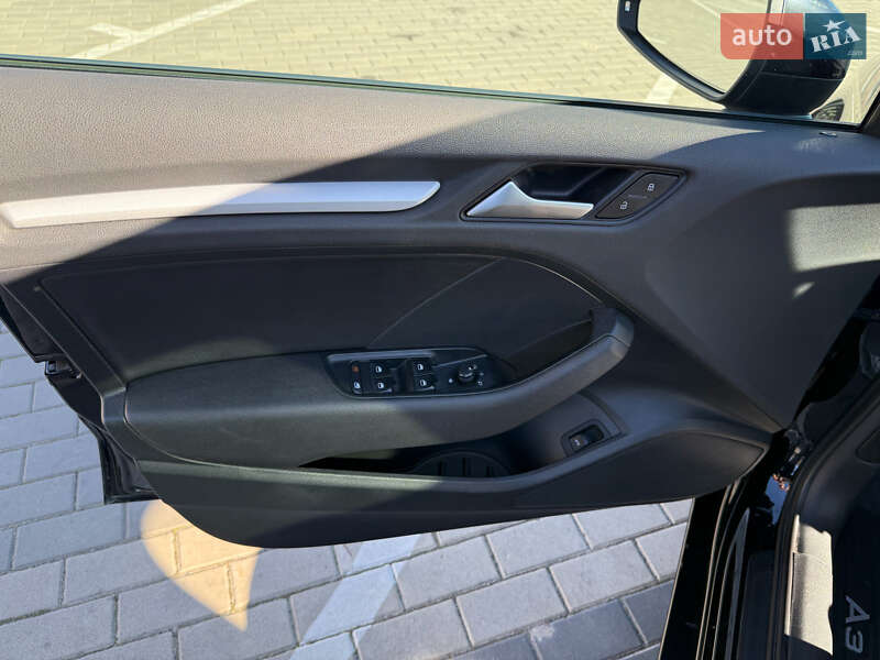 Седан Audi A3 2014 в Луцке