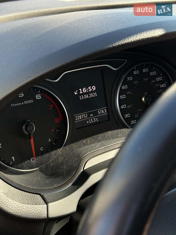 Седан Audi A3 2014 в Луцке