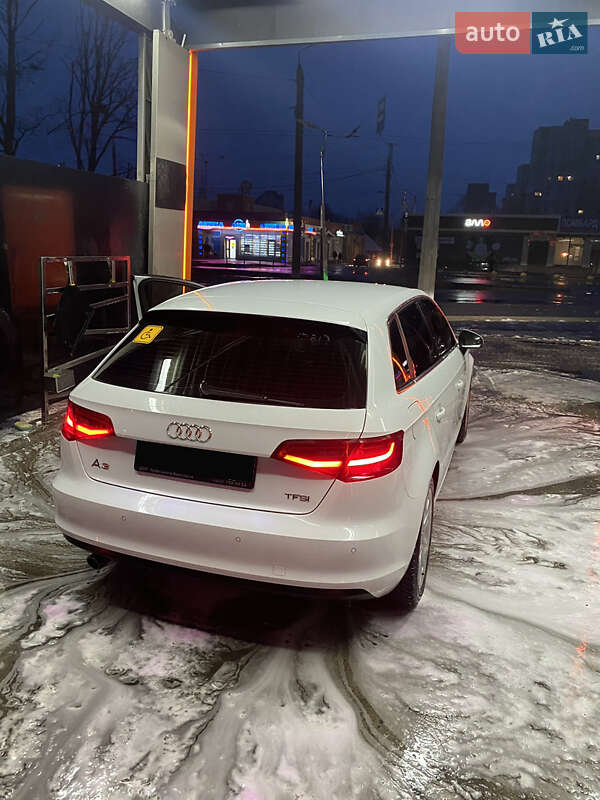 Хэтчбек Audi A3 2014 в Харькове