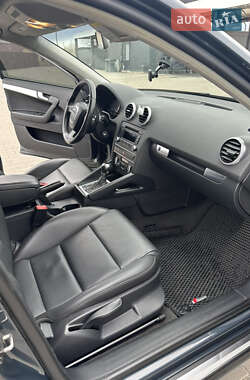Хэтчбек Audi A3 2012 в 