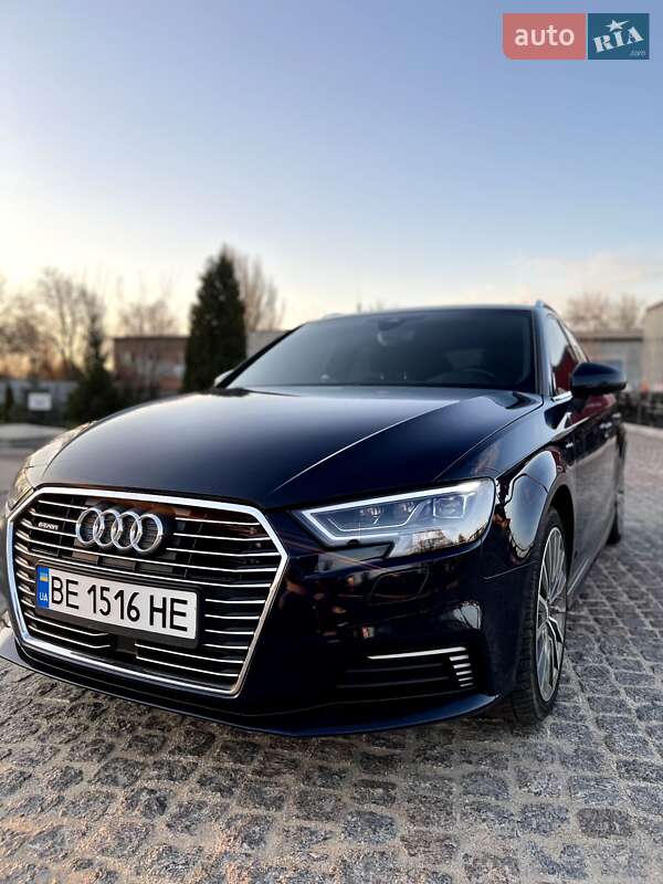 Хэтчбек Audi A3 2017 в Первомайске