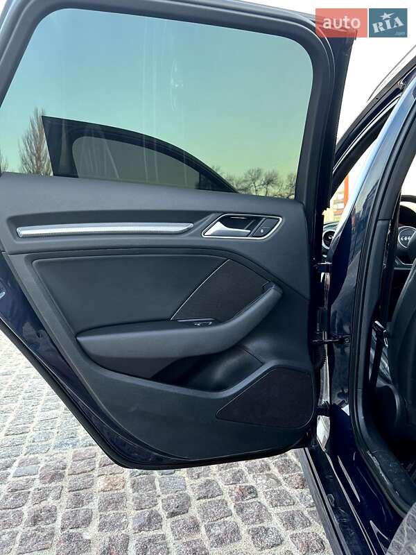 Хэтчбек Audi A3 2017 в Первомайске