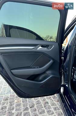 Хэтчбек Audi A3 2017 в 