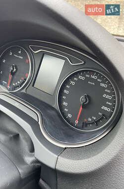Седан Audi A3 2015 в 