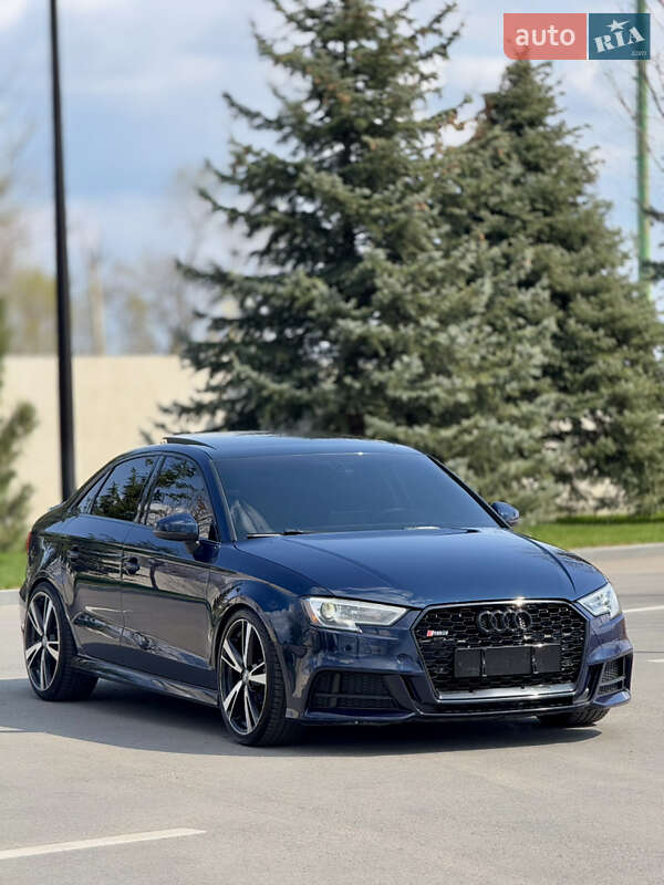 Седан Audi A3 2017 в 