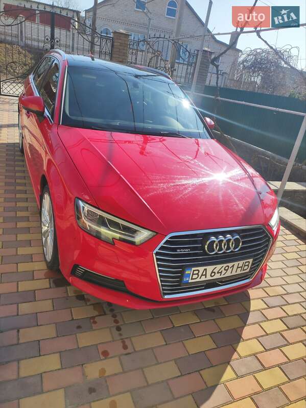 Хэтчбек Audi A3 2017 в Умани
