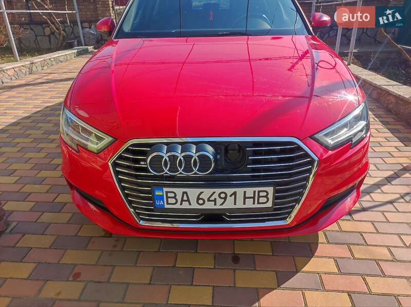 Хэтчбек Audi A3 2017 в Умани