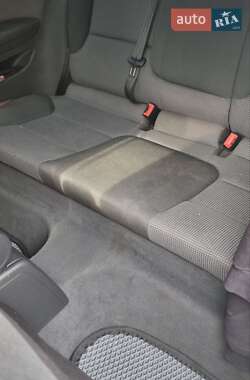 Хэтчбек Audi A3 2004 в 