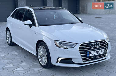 Хэтчбек Audi A3 2017 в 