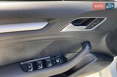 Кабриолет Audi A3 2019 в 