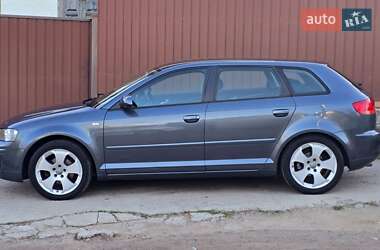 Хэтчбек Audi A3 2006 в 