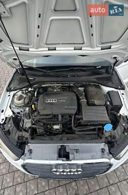 Седан Audi A3 2015 в 