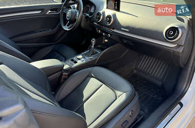 Кабриолет Audi A3 2017 в 