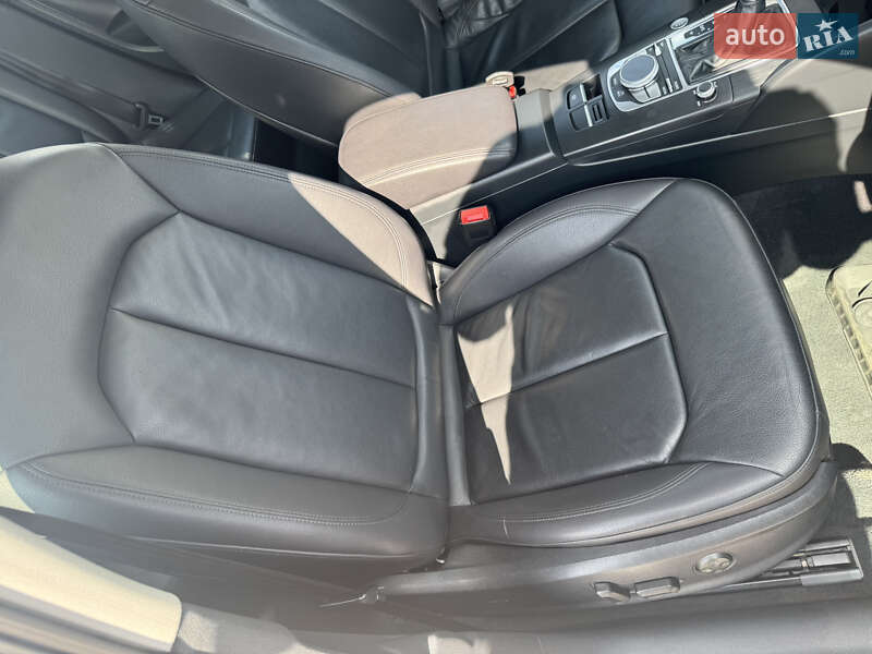 Седан Audi A3 2014 в Запорожье