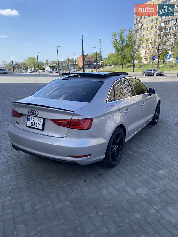Седан Audi A3 2014 в Днепре