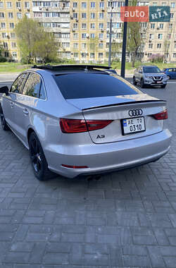 Седан Audi A3 2014 в Дніпрі
