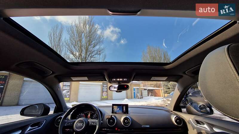 Седан Audi A3 2016 в Днепре
