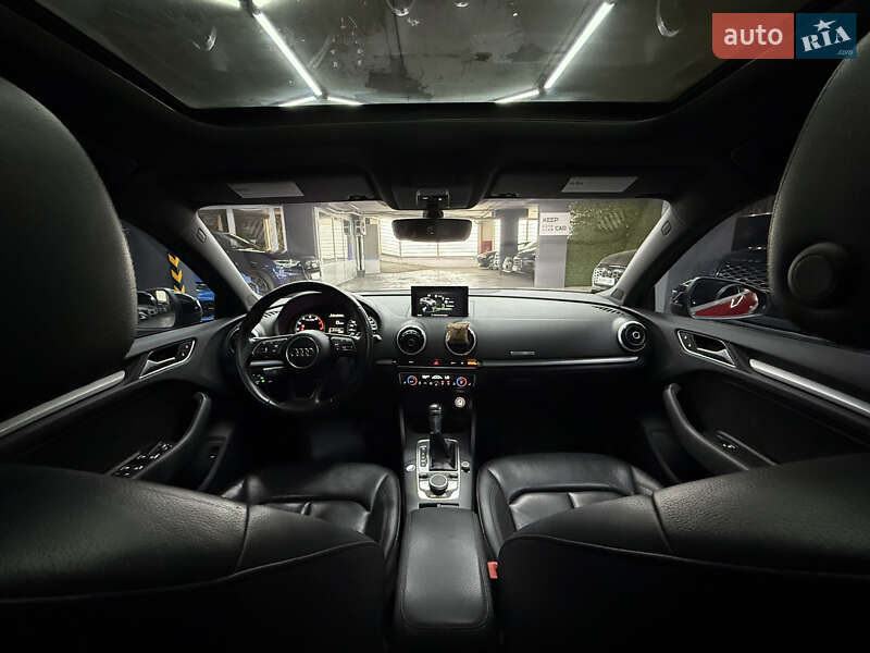 Седан Audi A3 2016 в Одессе