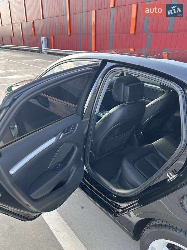 Седан Audi A3 2016 в Киеве