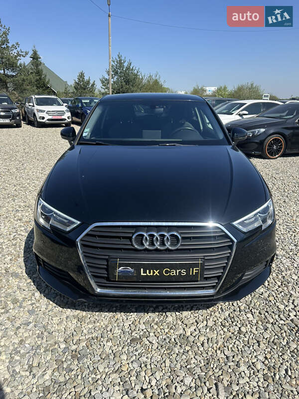 Хетчбек Audi A3 2017 в Івано-Франківську