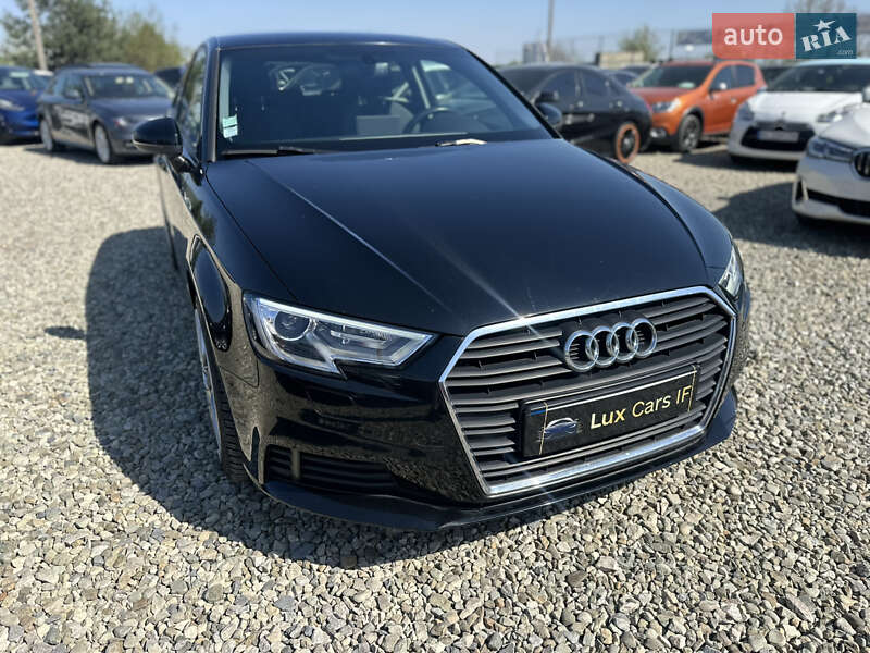 Хетчбек Audi A3 2017 в Івано-Франківську
