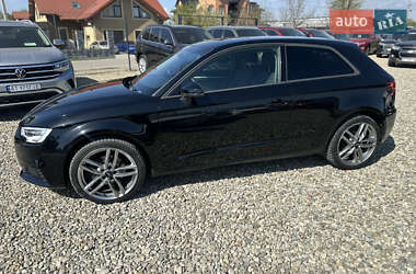 Хэтчбек Audi A3 2017 в 