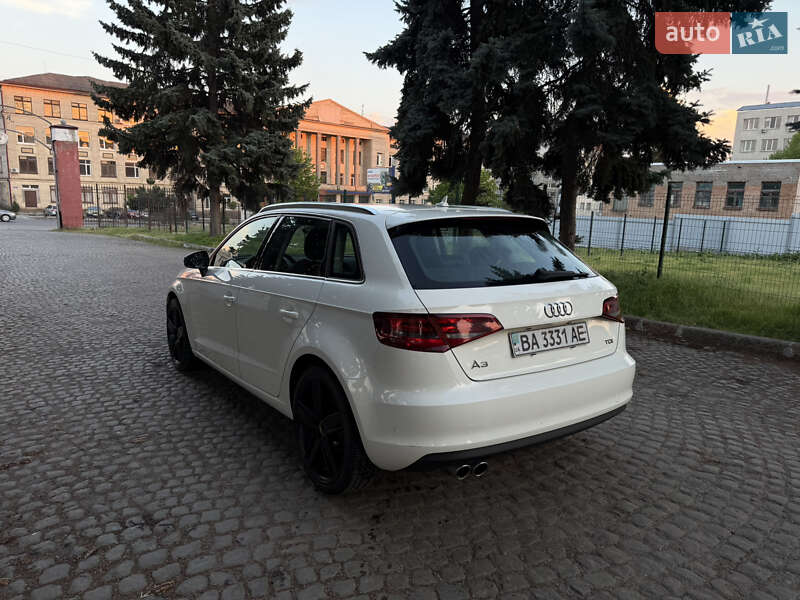 Хетчбек Audi A3 2013 в Кропивницькому
