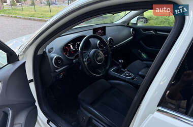 Хэтчбек Audi A3 2013 в 