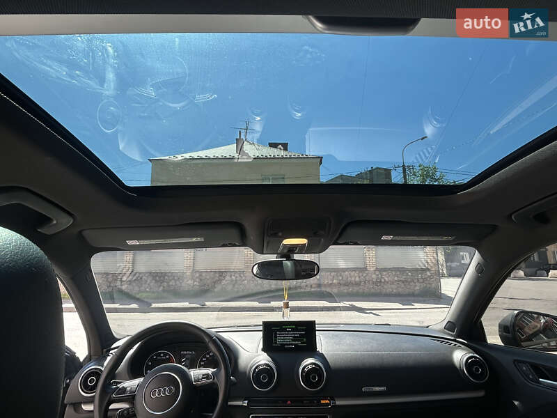 Седан Audi A3 2015 в Тернополе