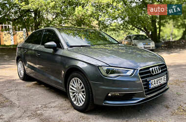 Седан Audi A3 2016 в 