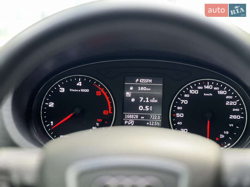 Седан Audi A3 2016 в Киеве