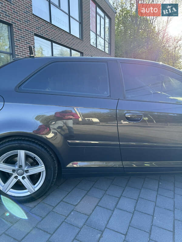 Хэтчбек Audi A3 2004 в Тернополе