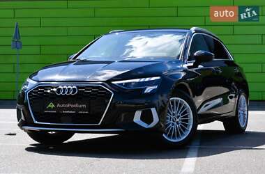 Хетчбек Audi A3 2021 в 