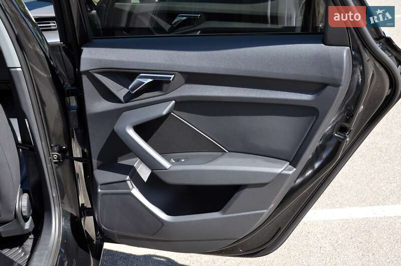 Хэтчбек Audi A3 2021 в Киеве фото 30 Хэтчбек Audi A3 2021 в Киеве
