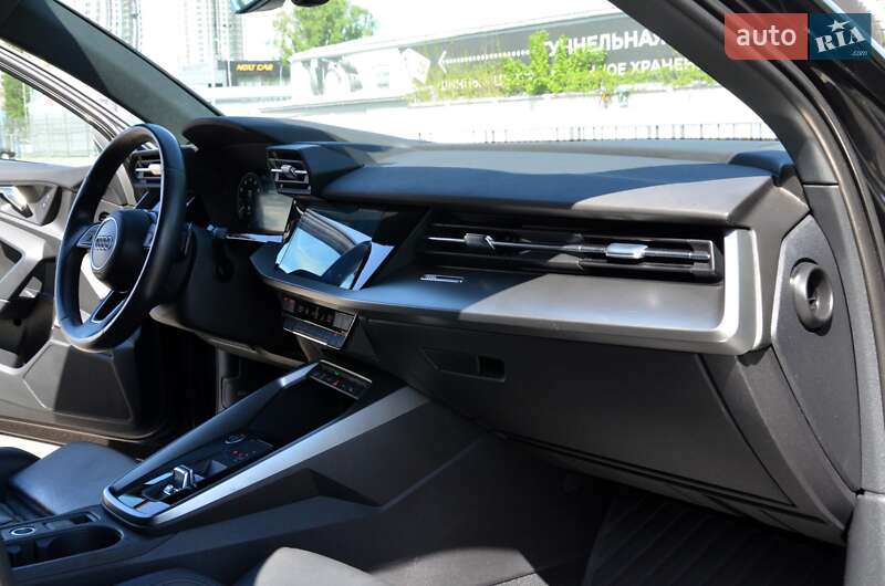 Хэтчбек Audi A3 2021 в Киеве фото 35 Хэтчбек Audi A3 2021 в Киеве