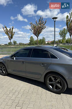 Седан Audi A3 2014 в 