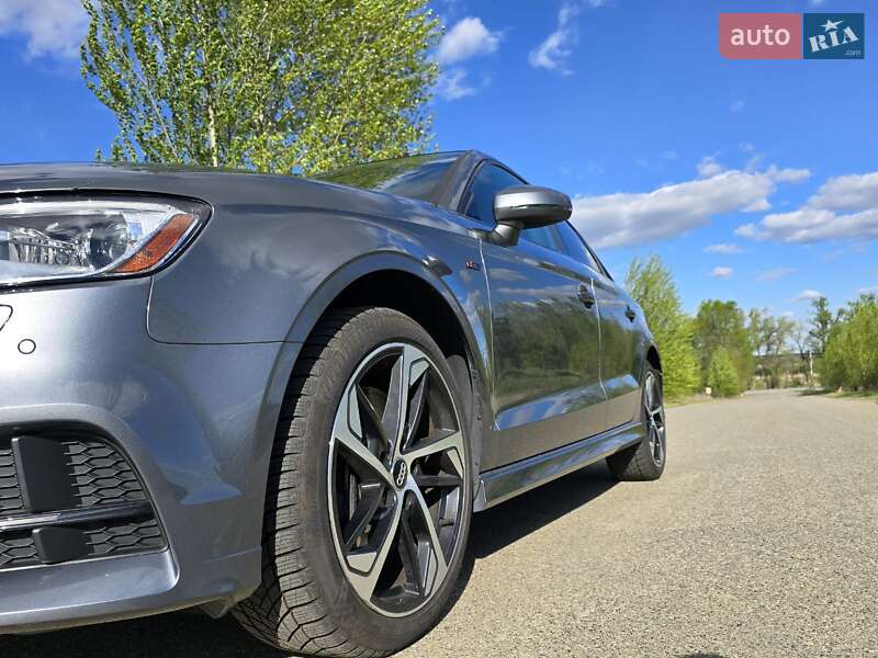 Седан Audi A3 2020 в Киеве