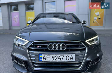 Кабриолет Audi A3 2015 в 