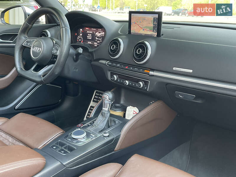 Кабриолет Audi A3 2015 в Днепре