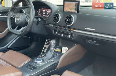 Кабриолет Audi A3 2015 в 