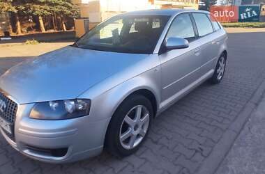Хетчбек Audi A3 2005 в 
