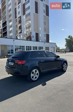 Хэтчбек Audi A3 2006 в 