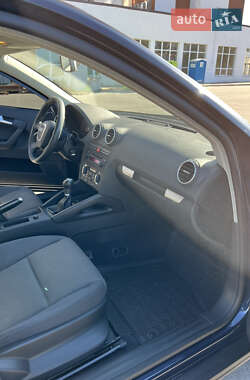 Хэтчбек Audi A3 2006 в 
