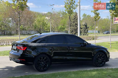 Седан Audi A3 2014 в 